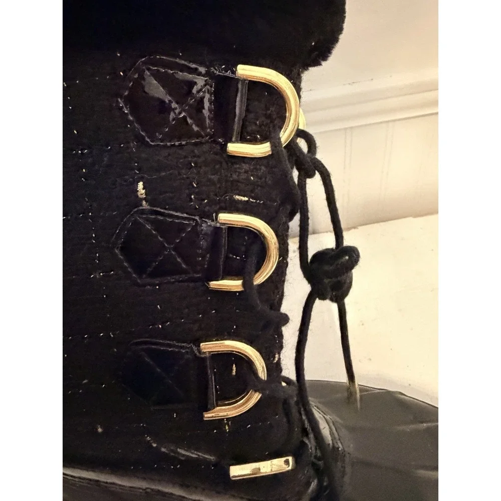 INC International Concepts Lorinah Black Gold Duck Boots US 8 Winter Fur Trim